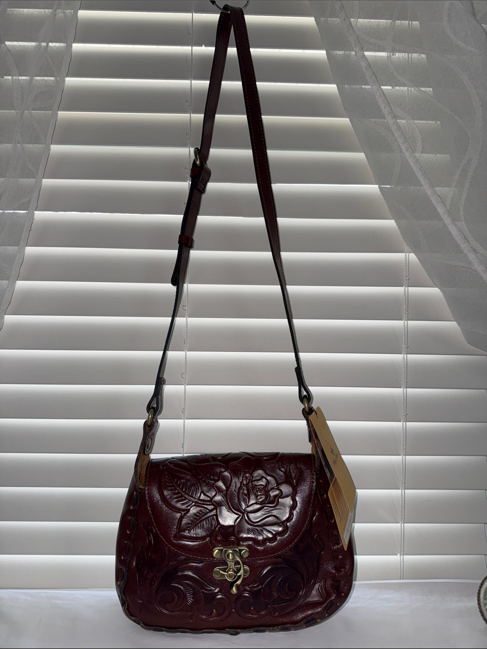 NWT Patricia Nash Lucia Tooled Brown Wine Leather Crossbody Bag - Picture 4 of 13
